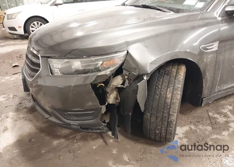 2015 Ford Taurus Limited z USA, uszkodzony, nr VIN 1FAHP2F81FG171191